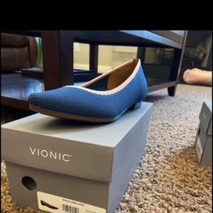 Vionic Flats